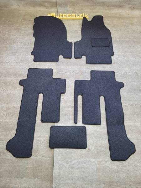 Велюровые коврики в салон Nissan Serena 2 C24 (2000-2005)